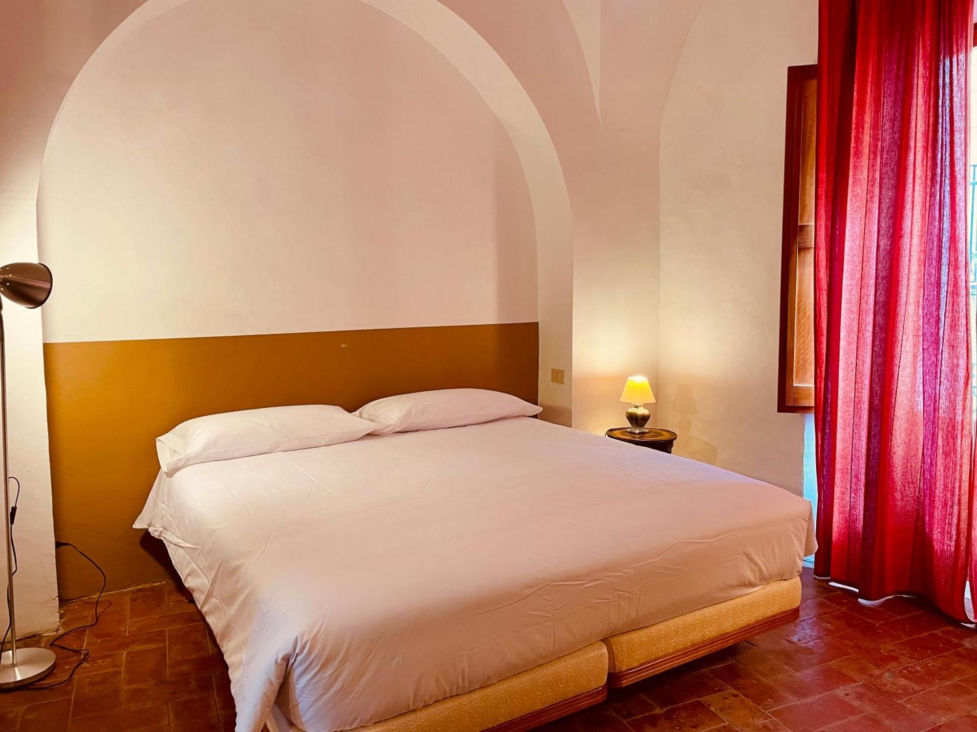 Apartaments Can Gibert Castello  D'Empuries Exteriör bild