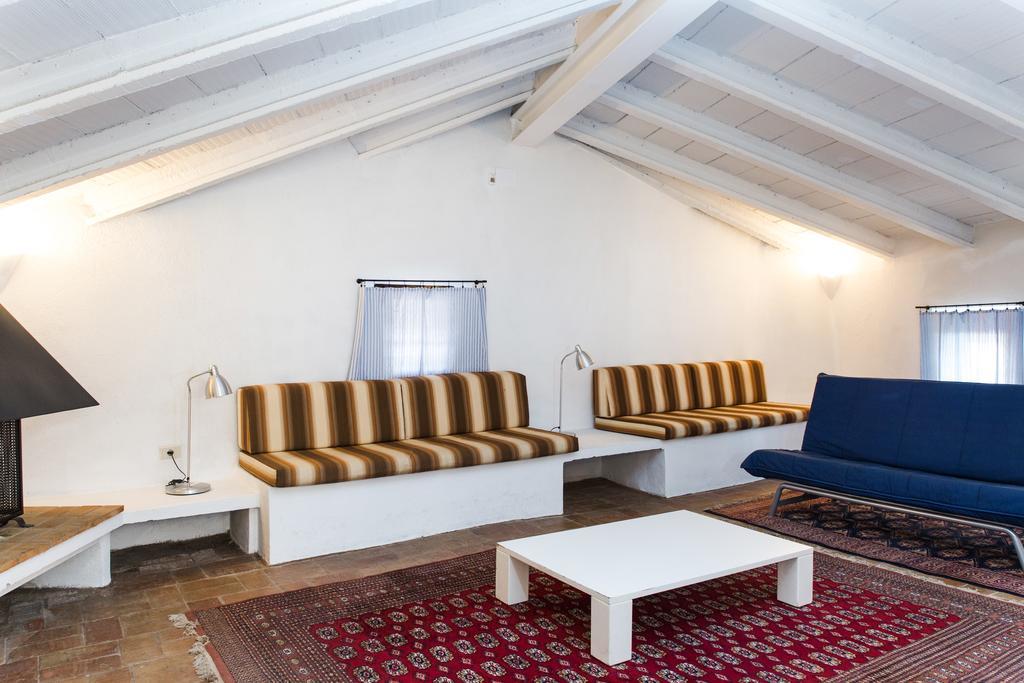 Apartaments Can Gibert Castello  D'Empuries Exteriör bild
