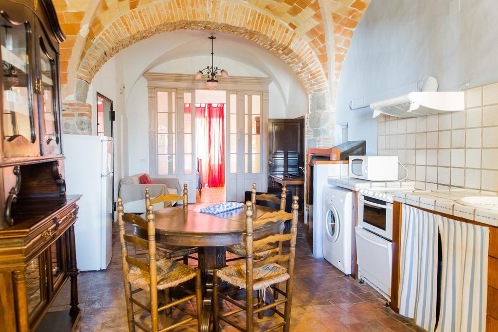 Apartaments Can Gibert Castello  D'Empuries Exteriör bild